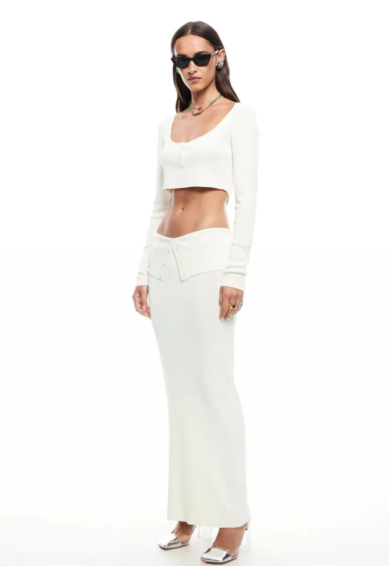 Amour Crop