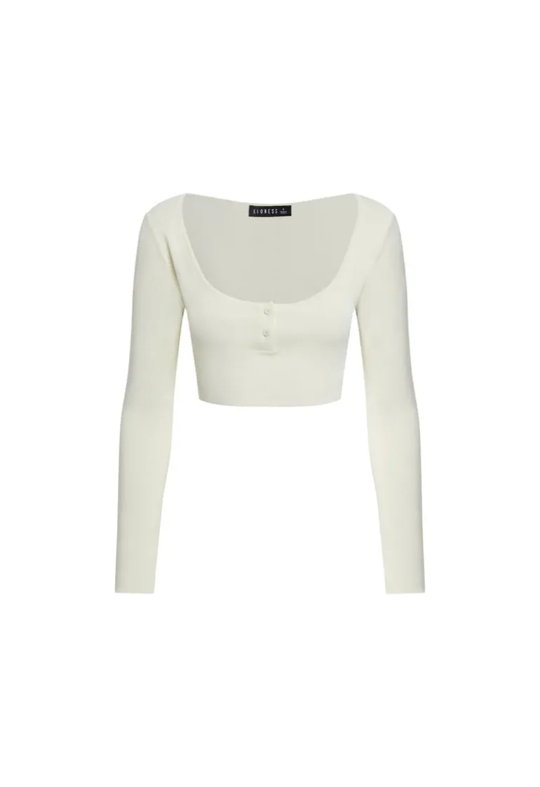 Amour Crop