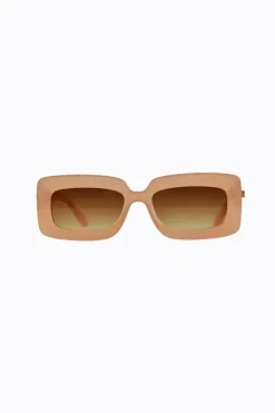 BLURRED SUNGLASSES