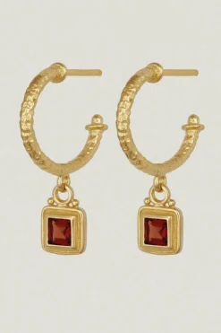 CILLA EARRING GOLD GARNET