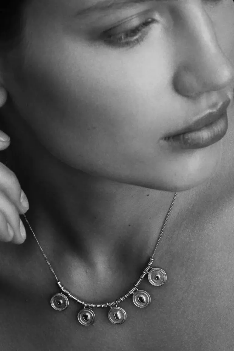 DENARII STATEMENT NECKLACE SILVER