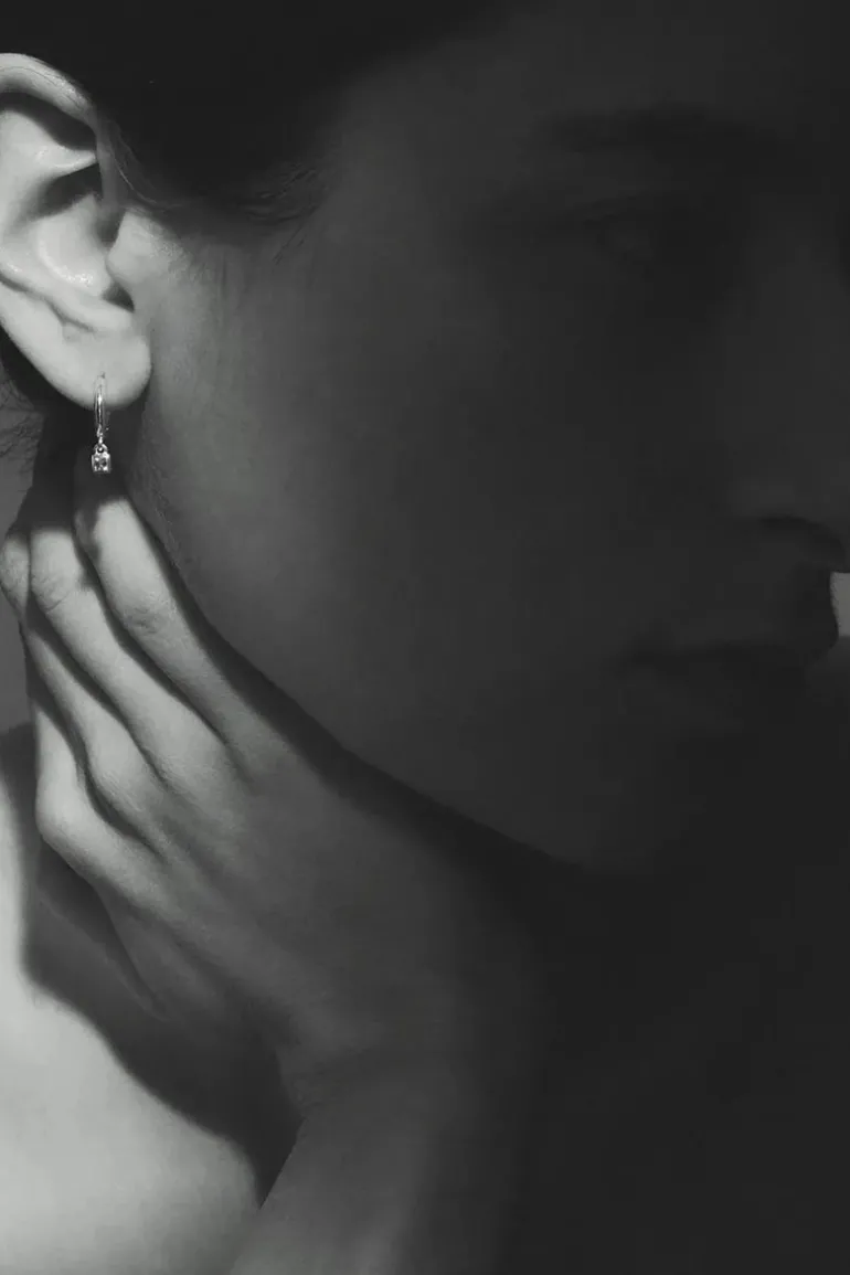 HEBE EARRINGS SILVER PERIDOT