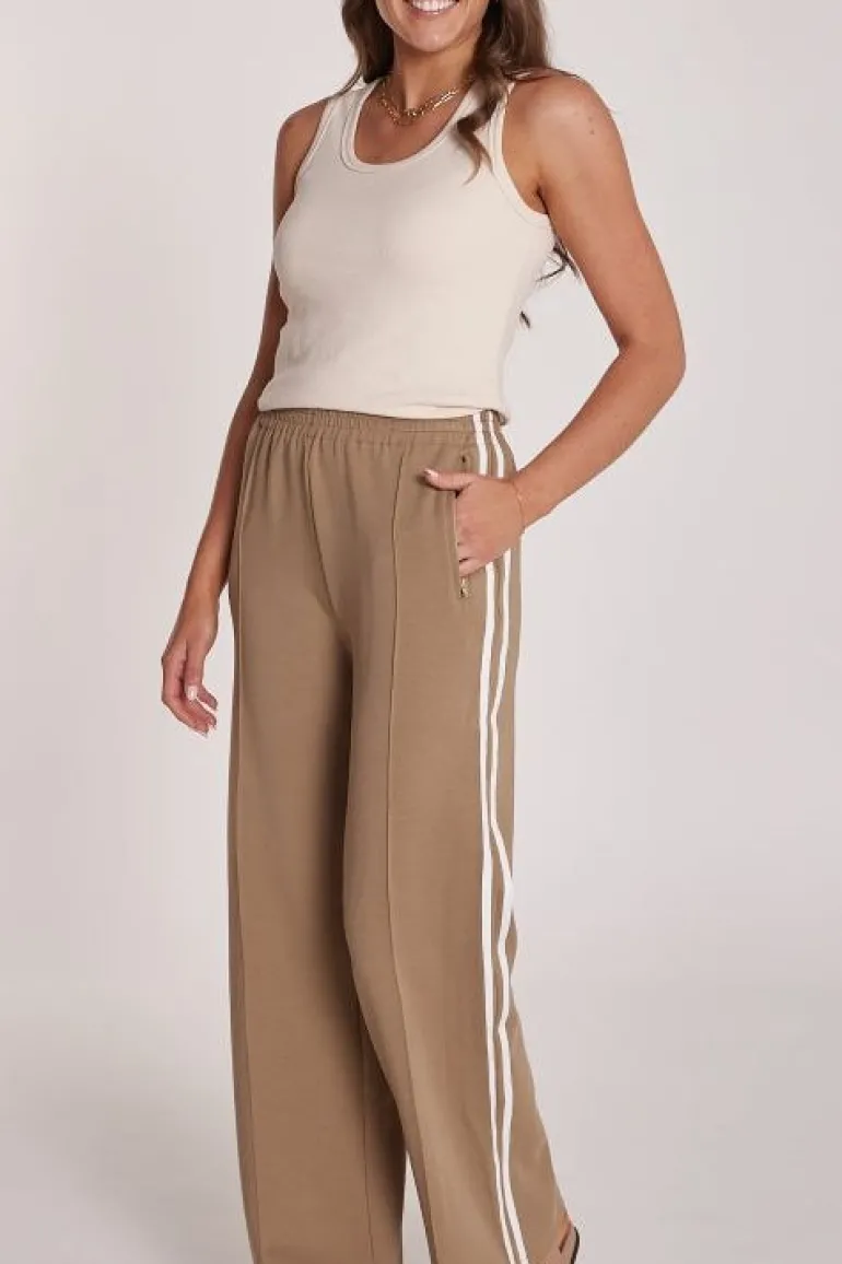 Noah Cropped Pant - Camel Stripe