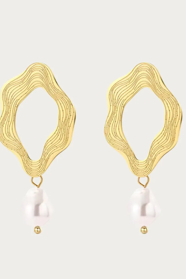 Seira Pearl Earring