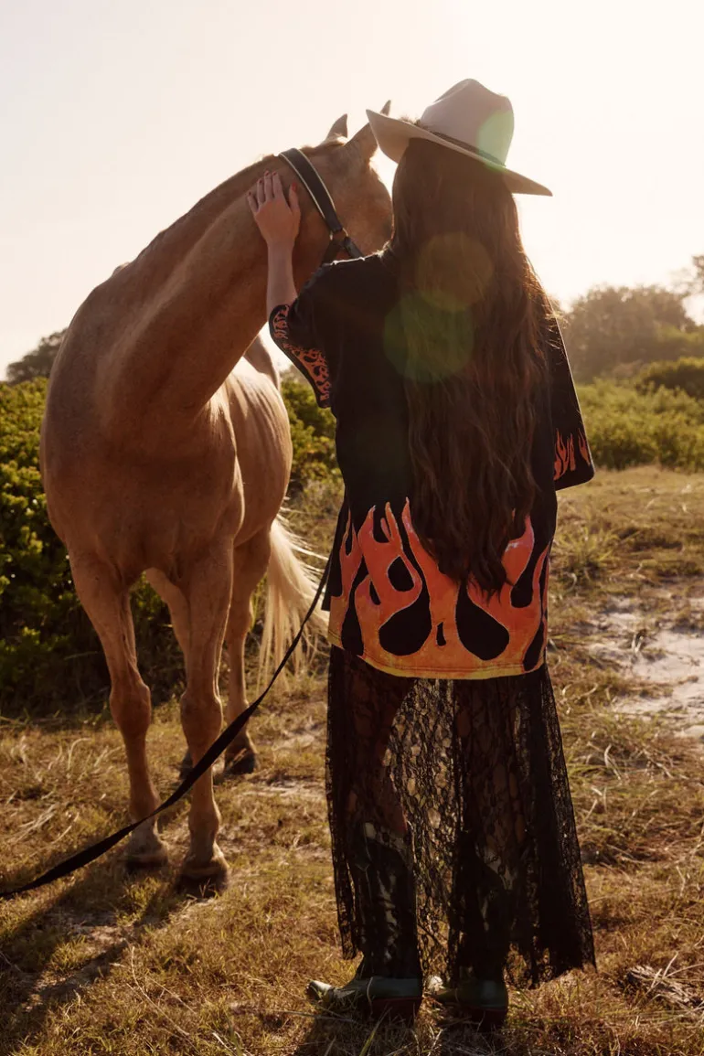 THE VERY OVERSIZED FLAMING COWBOY TEE - BLACK