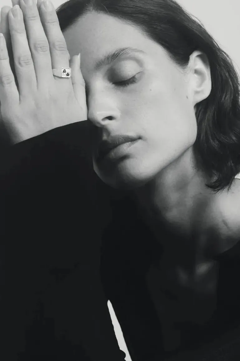 Venus Signet Ring Silver